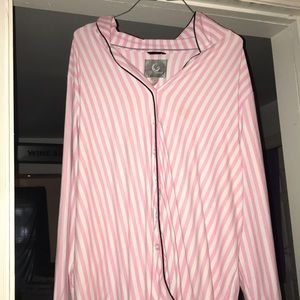 pink white long sleeve